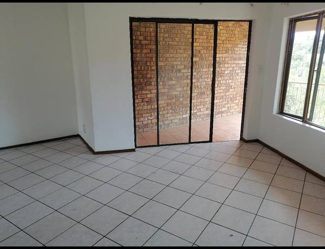 2 bed property to rent in WINCHESTER HILLS